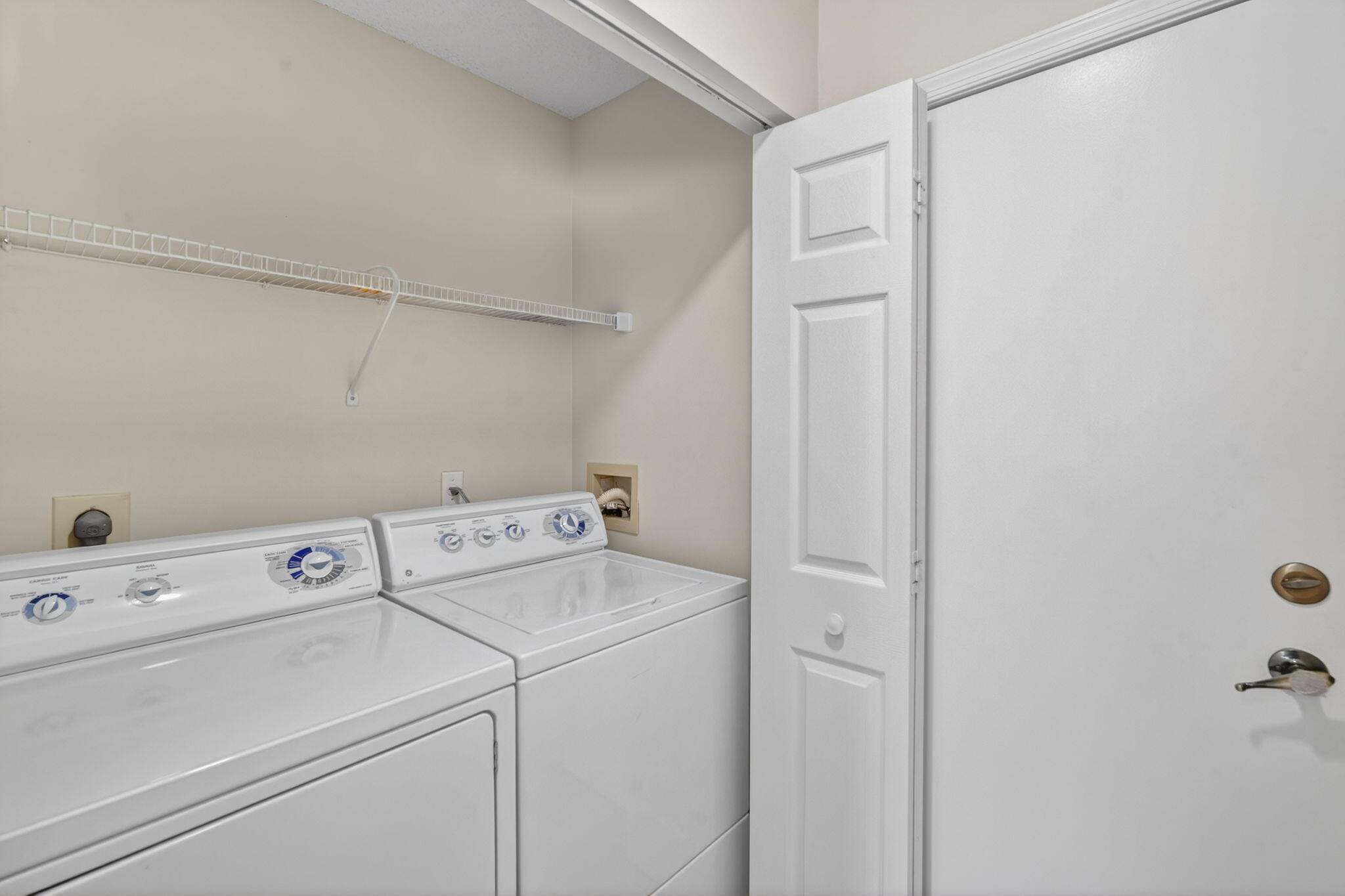 HILLSBORO COUNTRY CLUB - Residential