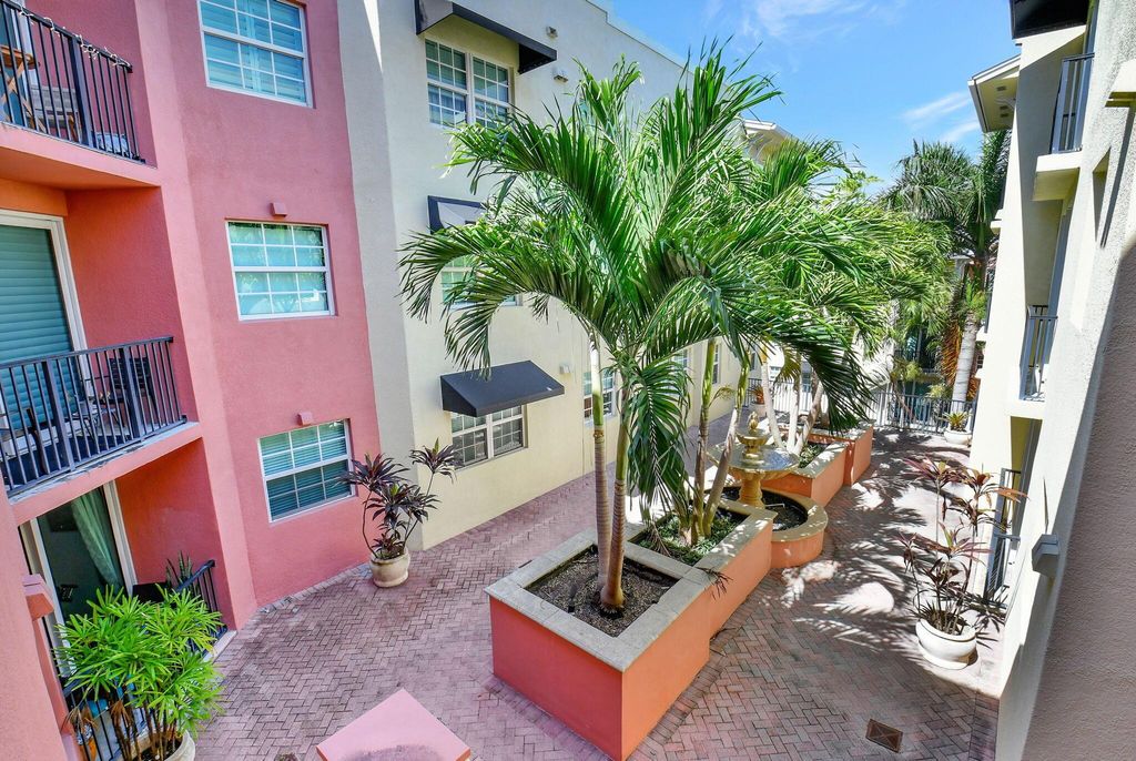 Photo of 235 NE 1st Street #403, Delray Beach, FL 33444 (MLS # R11093262)