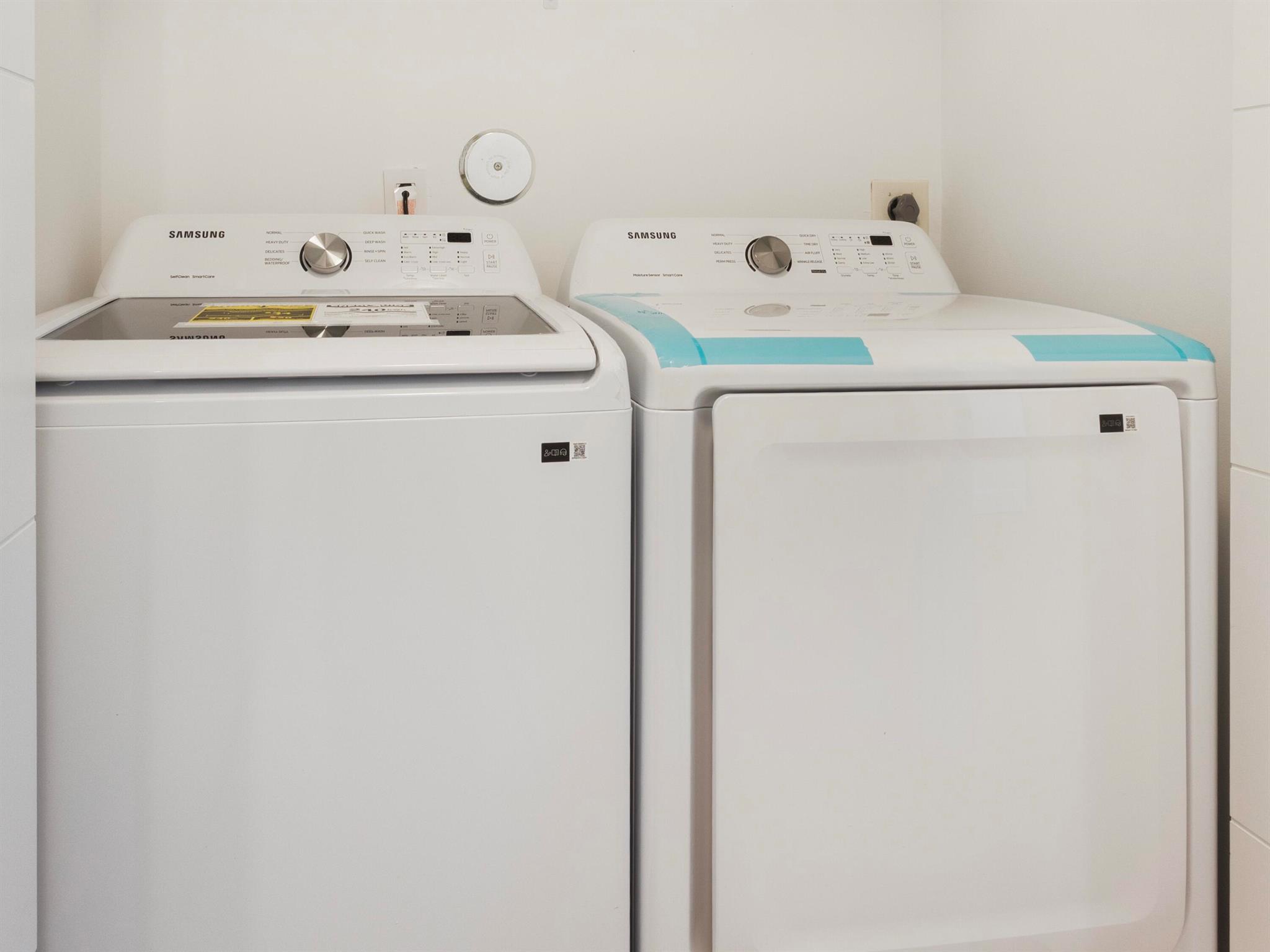 PRINCETON PLACE AT GABLES END - Residential