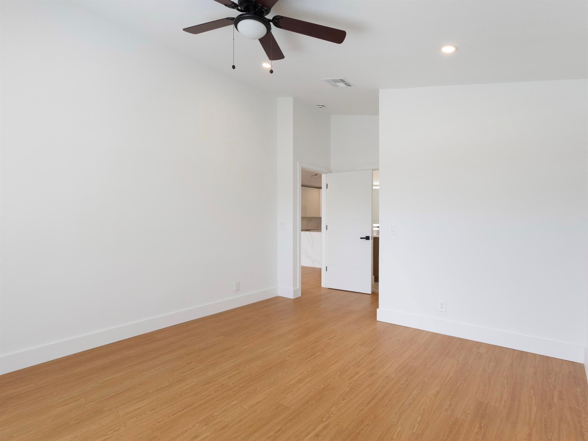 PRINCETON PLACE AT GABLES END - Residential