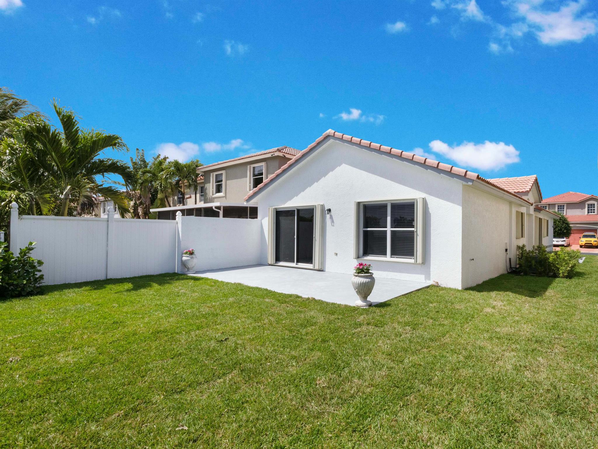 PRINCETON PLACE AT GABLES END - Residential