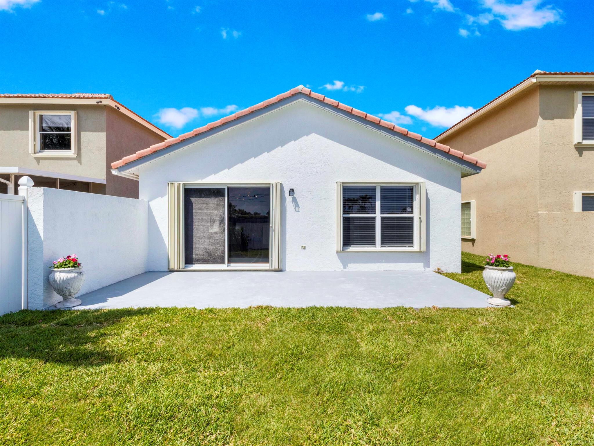 PRINCETON PLACE AT GABLES END - Residential