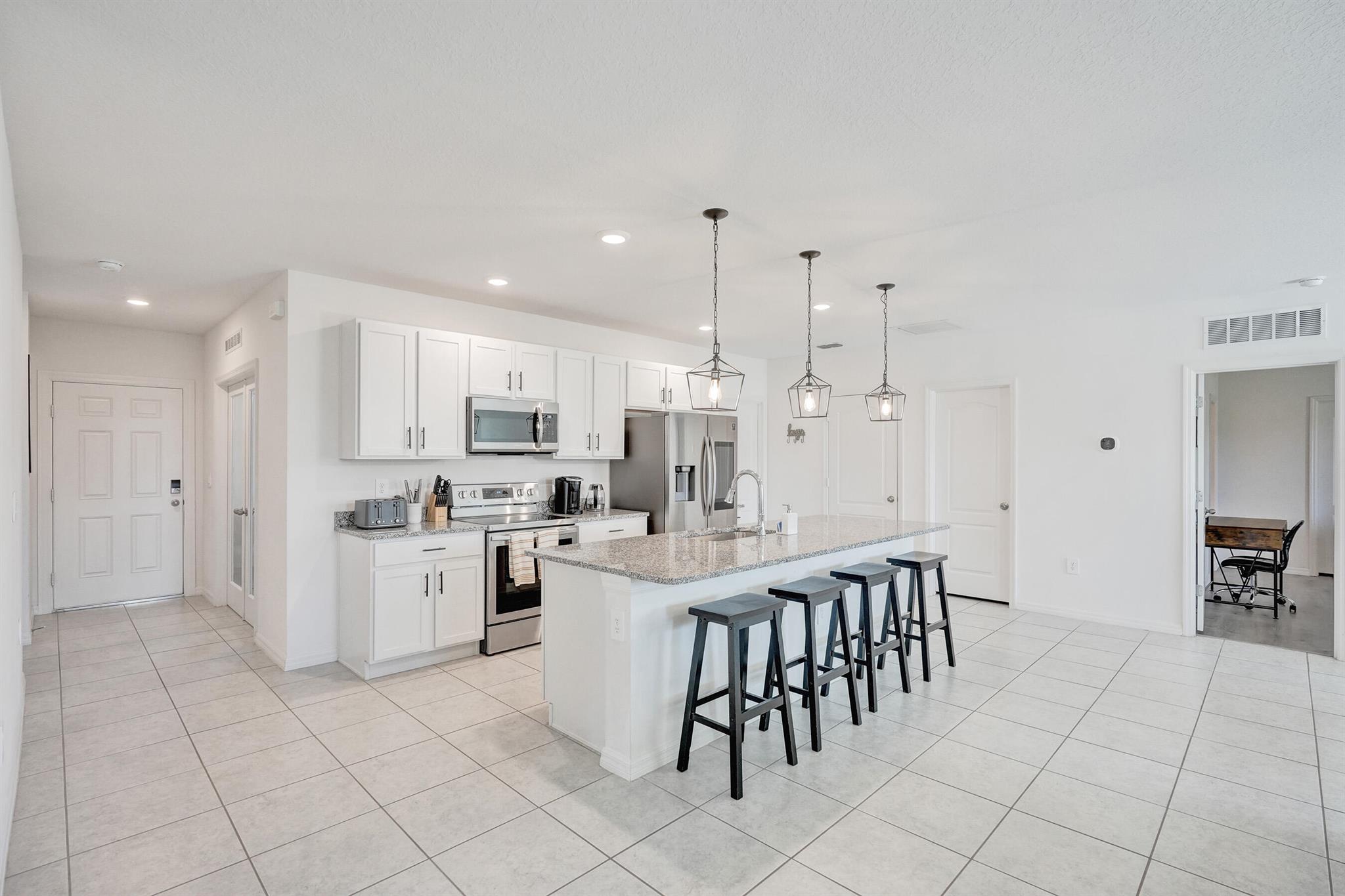 PORT ST LUCIE SECTION 40 - Residential Lease