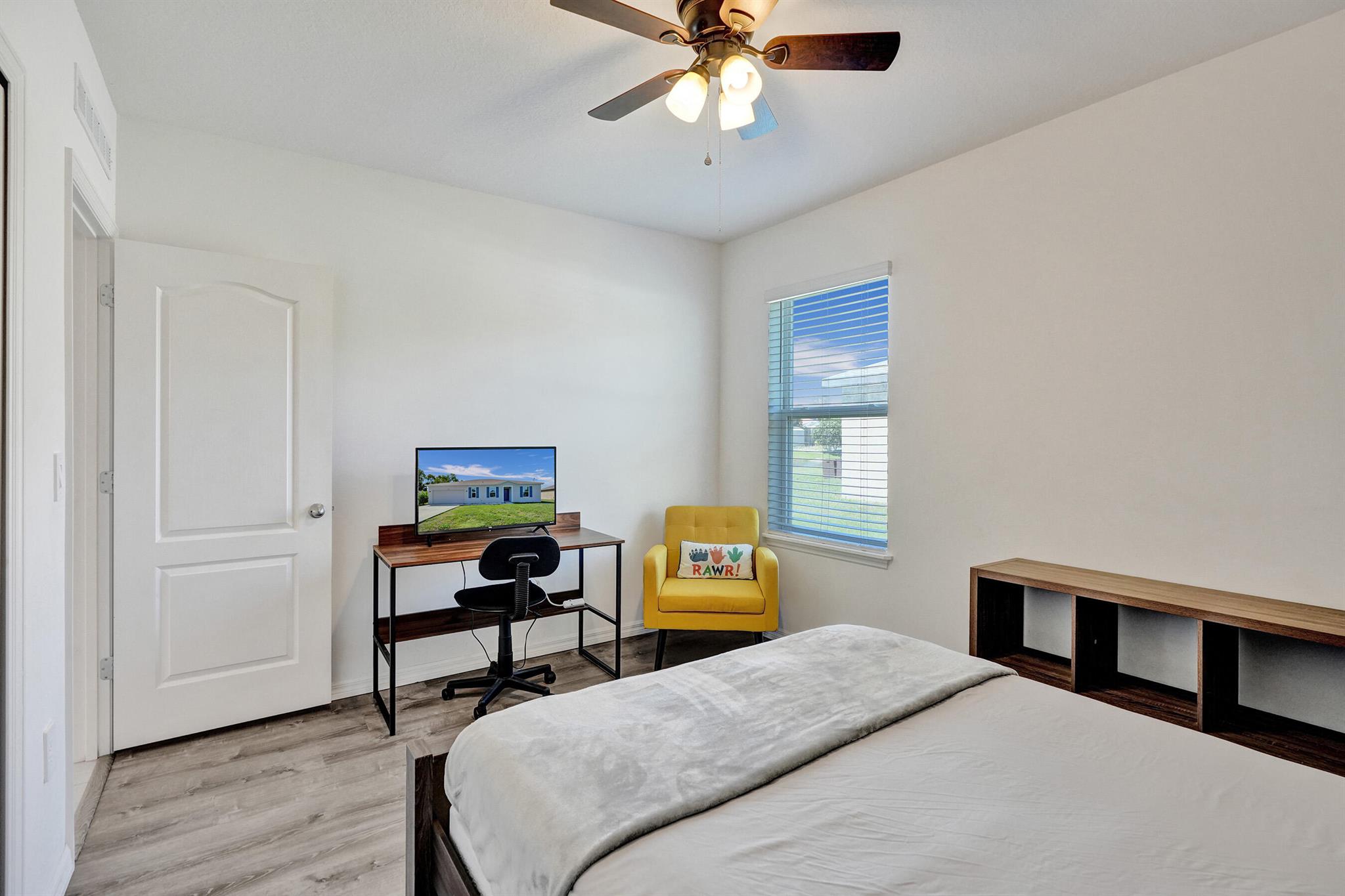 PORT ST LUCIE SECTION 40 - Residential Lease