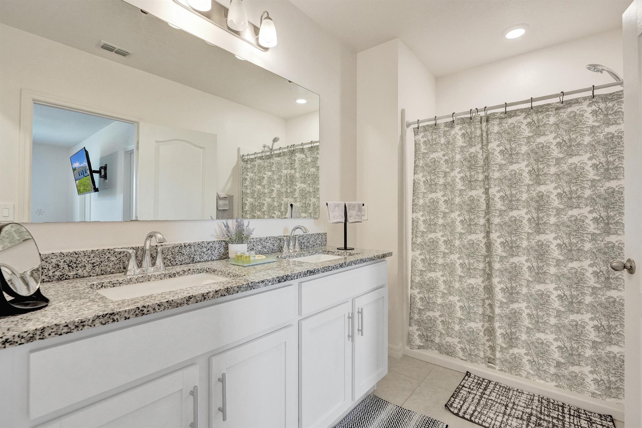 PORT ST LUCIE SECTION 40 - Residential Lease