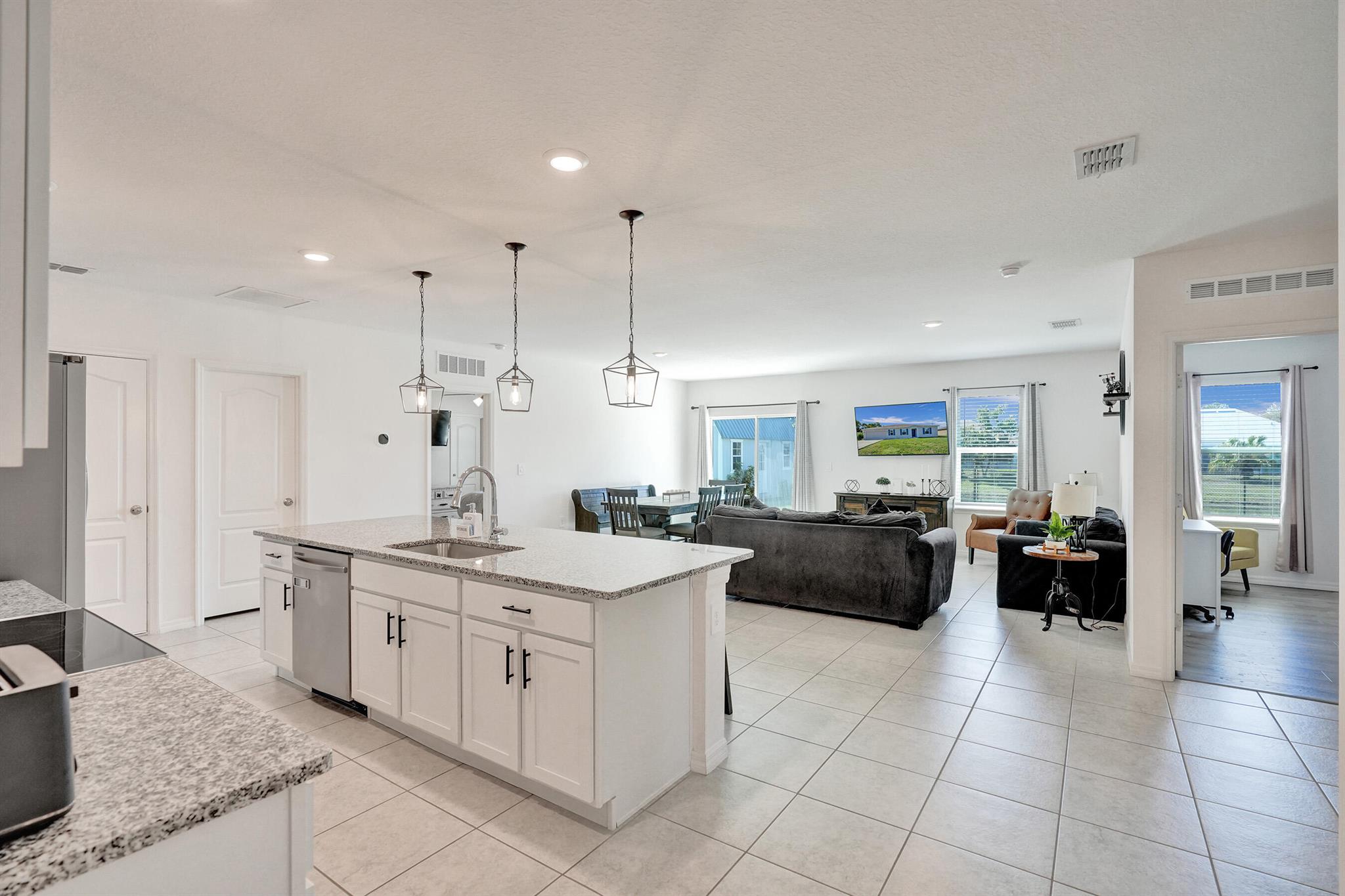 PORT ST LUCIE SECTION 40 - Residential Lease