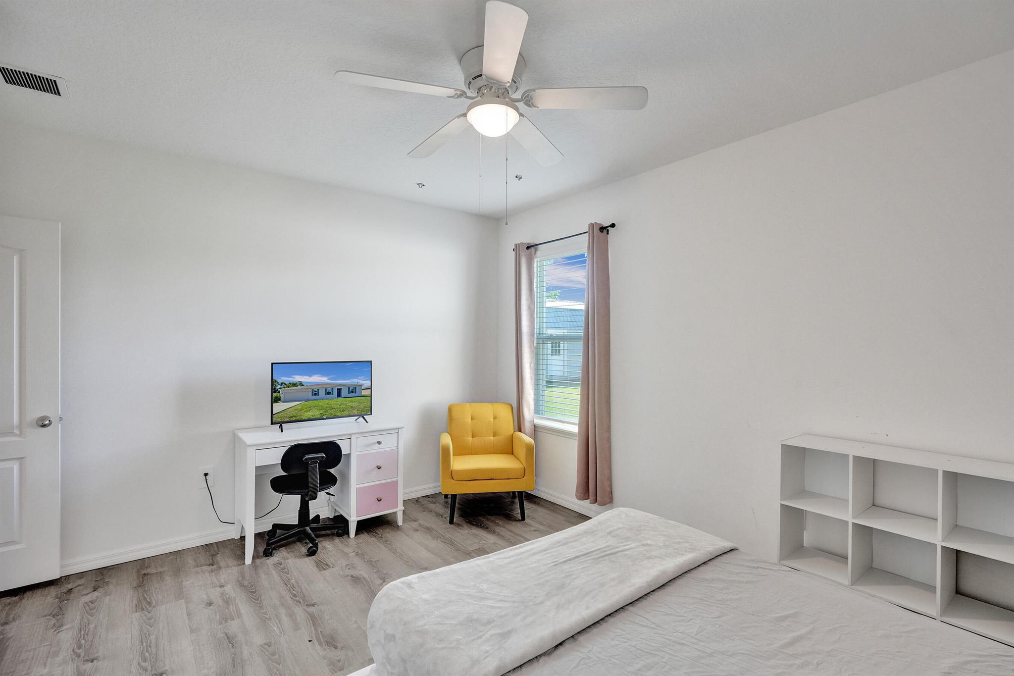 PORT ST LUCIE SECTION 40 - Residential Lease