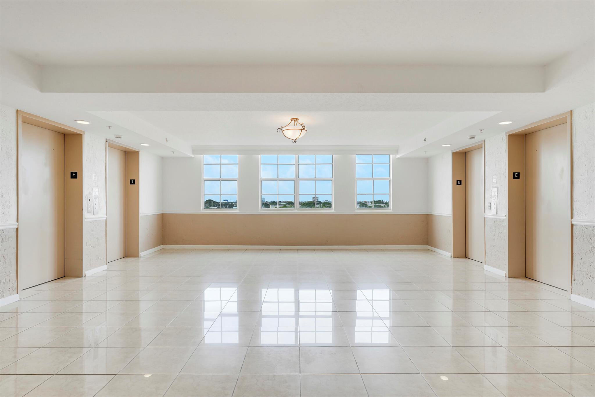 FLAGLER POINTE CONDOMINIU - Residential