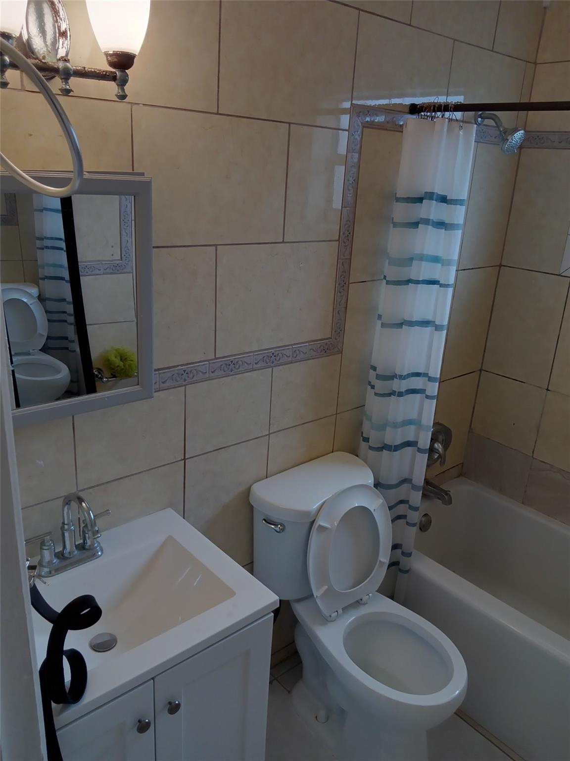 Faulkner Park Sec 3 41-21 - Residential Lease