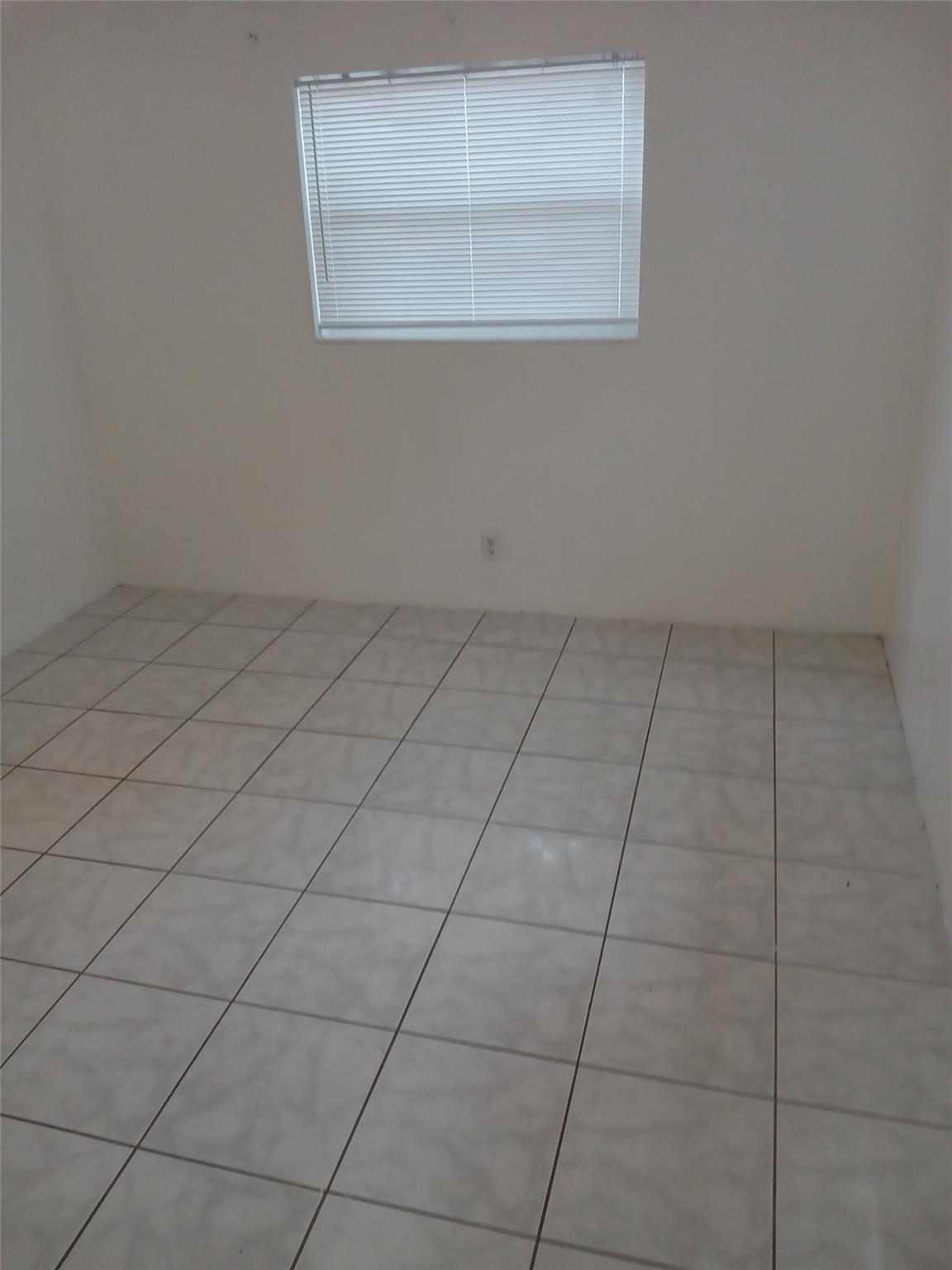 Faulkner Park Sec 3 41-21 - Residential Lease