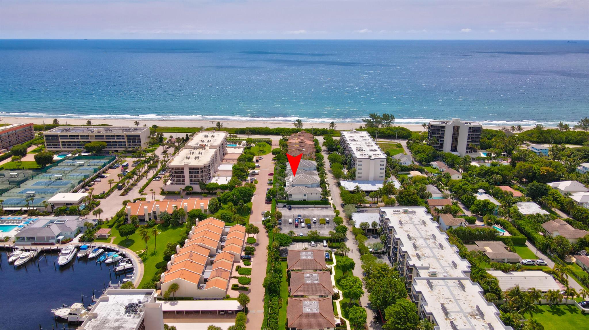 OCEANSIDE TOWNHOMES - Residential