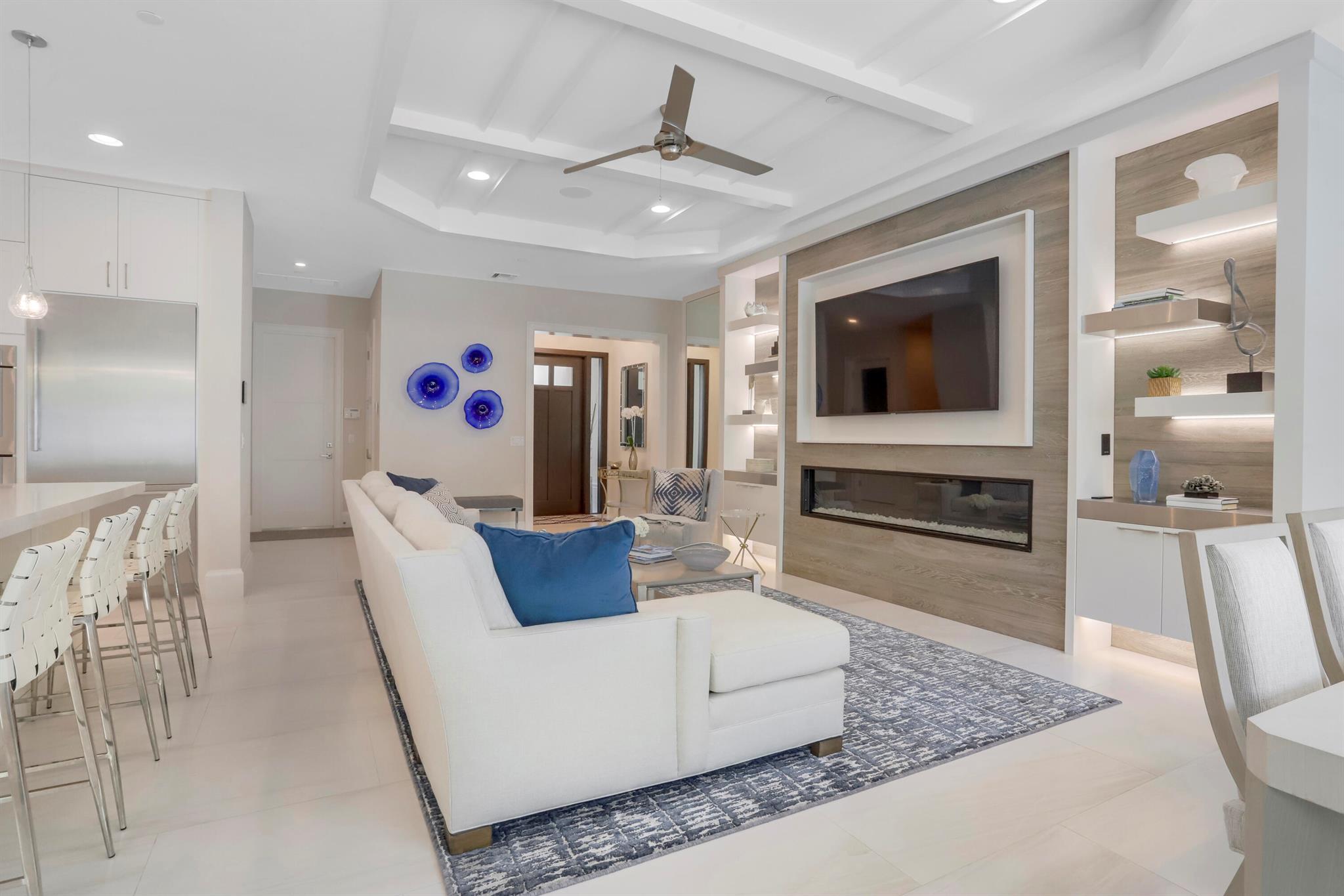 OCEANSIDE TOWNHOMES - Residential