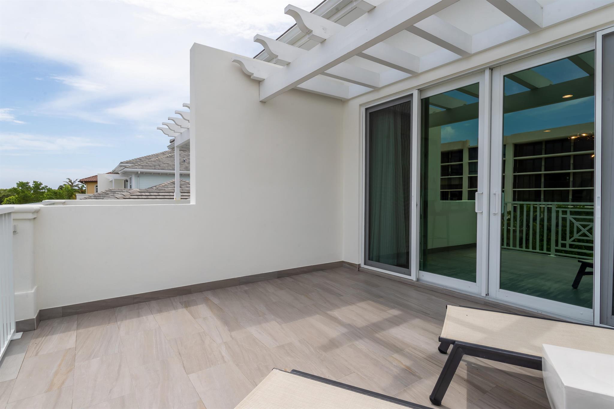 OCEANSIDE TOWNHOMES - Residential