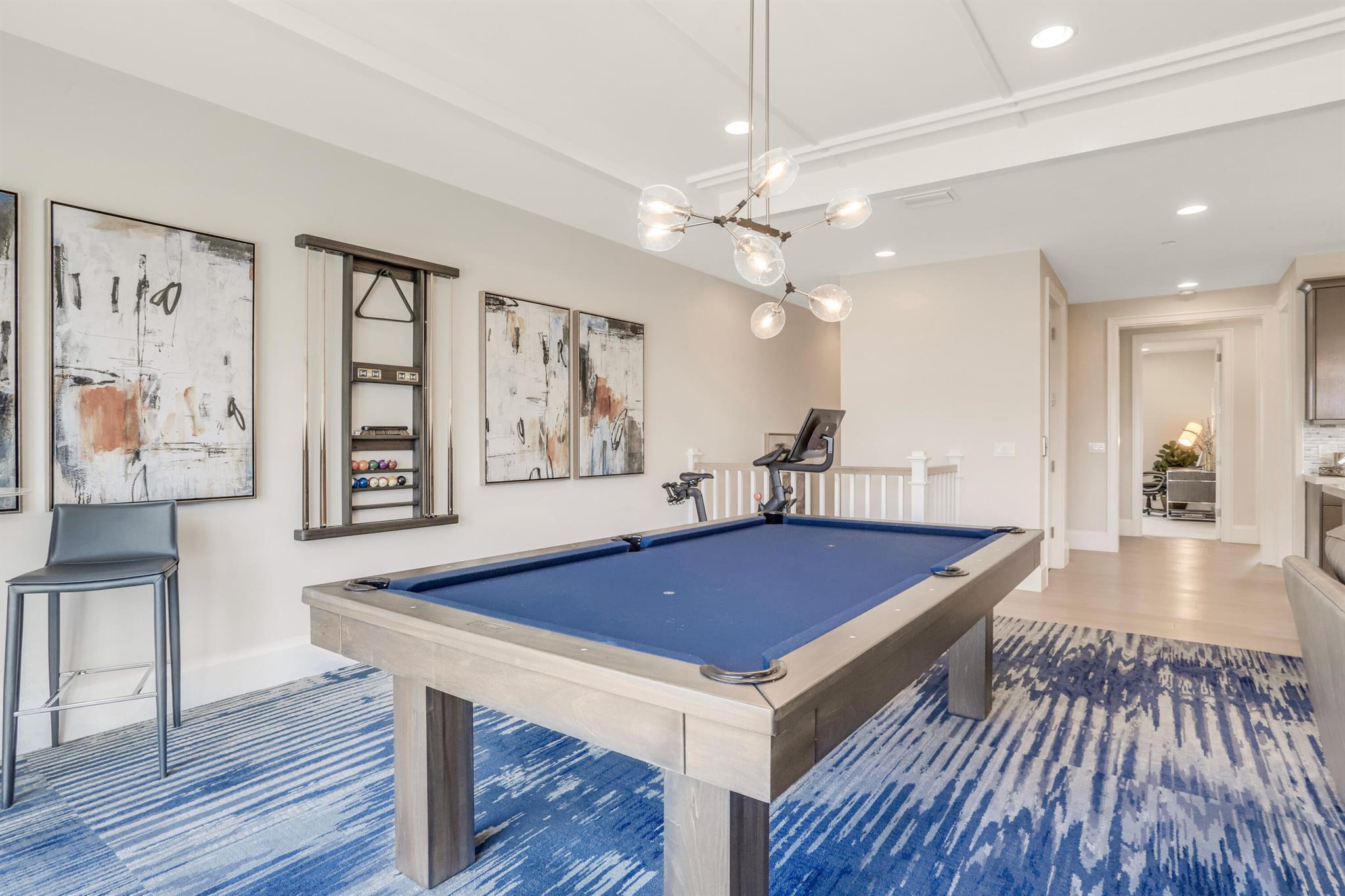 OCEANSIDE TOWNHOMES - Residential