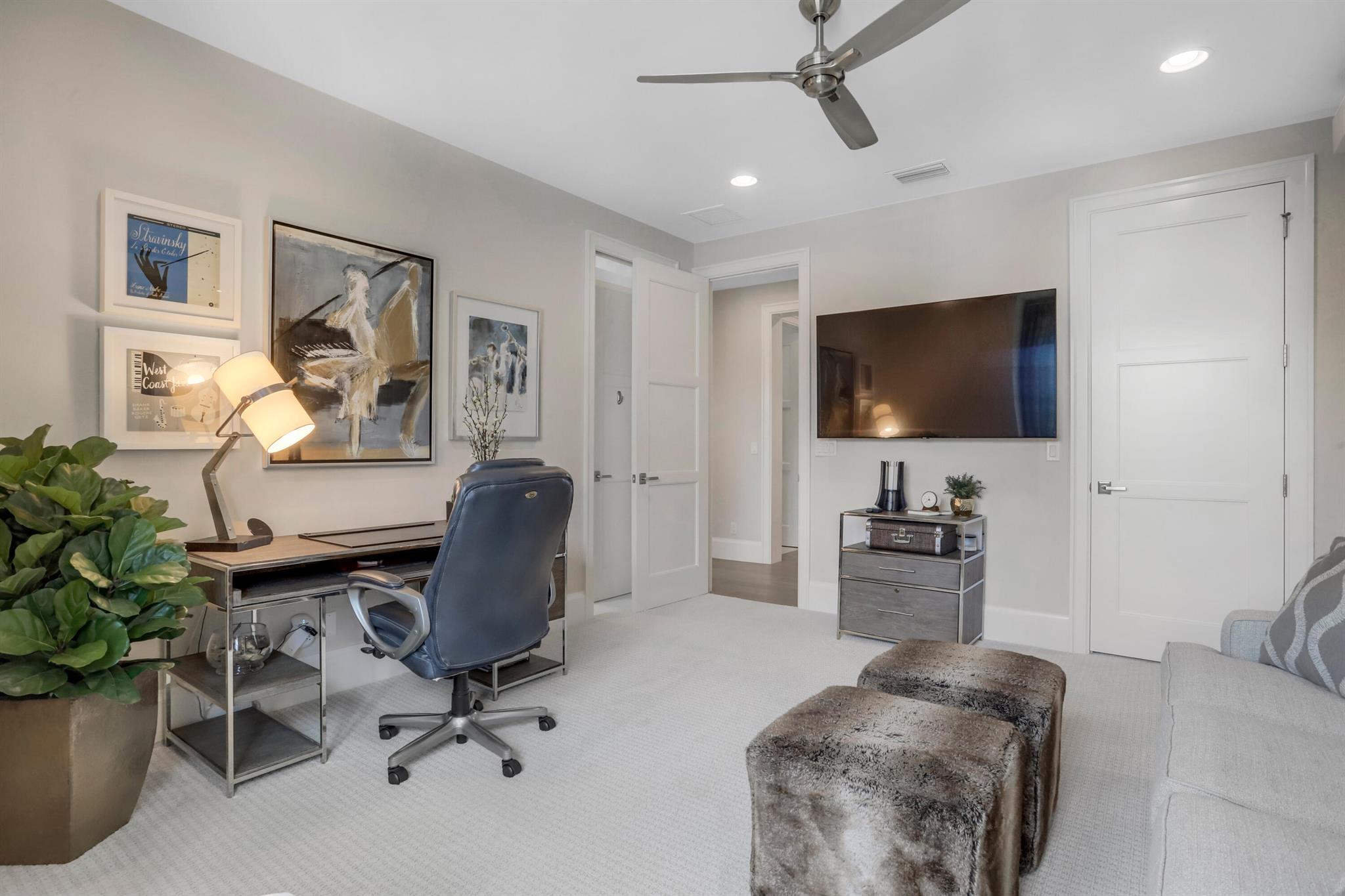 OCEANSIDE TOWNHOMES - Residential