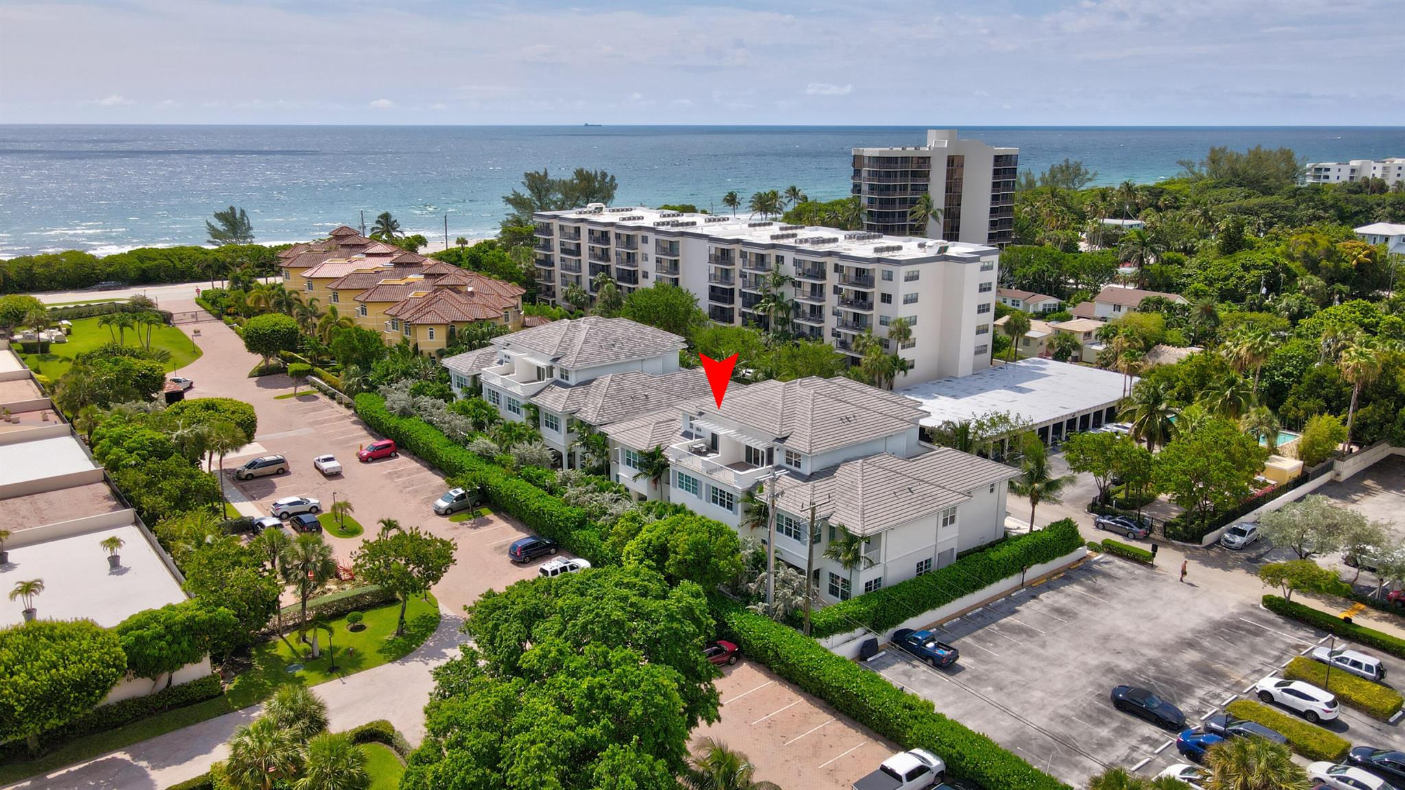 OCEANSIDE TOWNHOMES - Residential