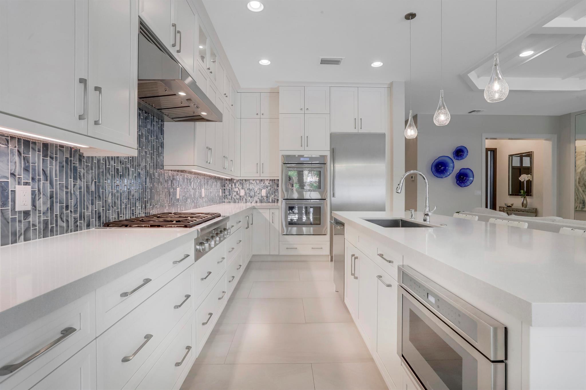 OCEANSIDE TOWNHOMES - Residential