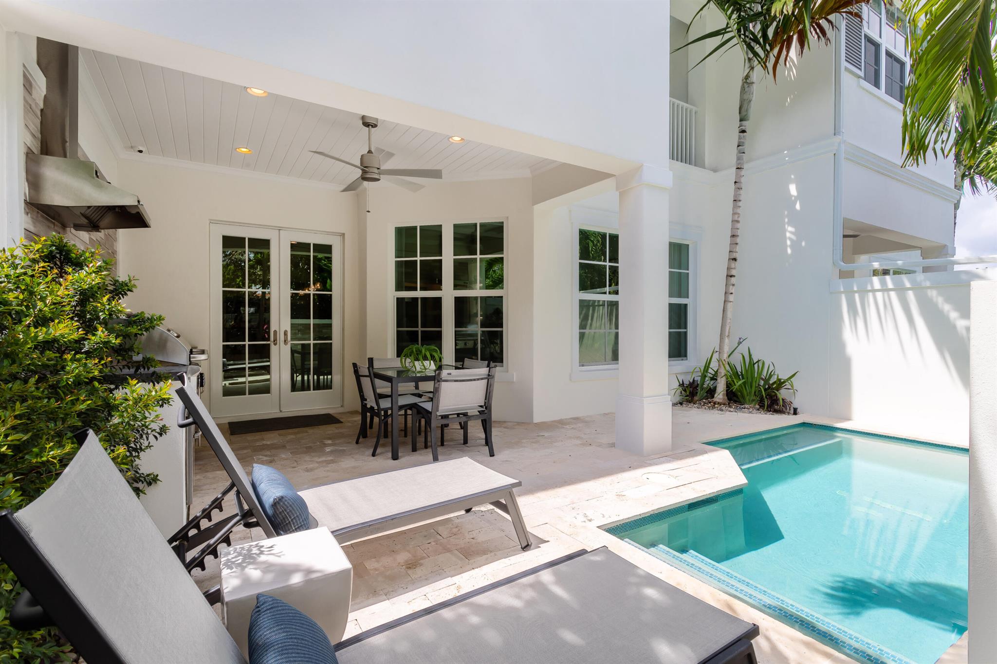 OCEANSIDE TOWNHOMES - Residential