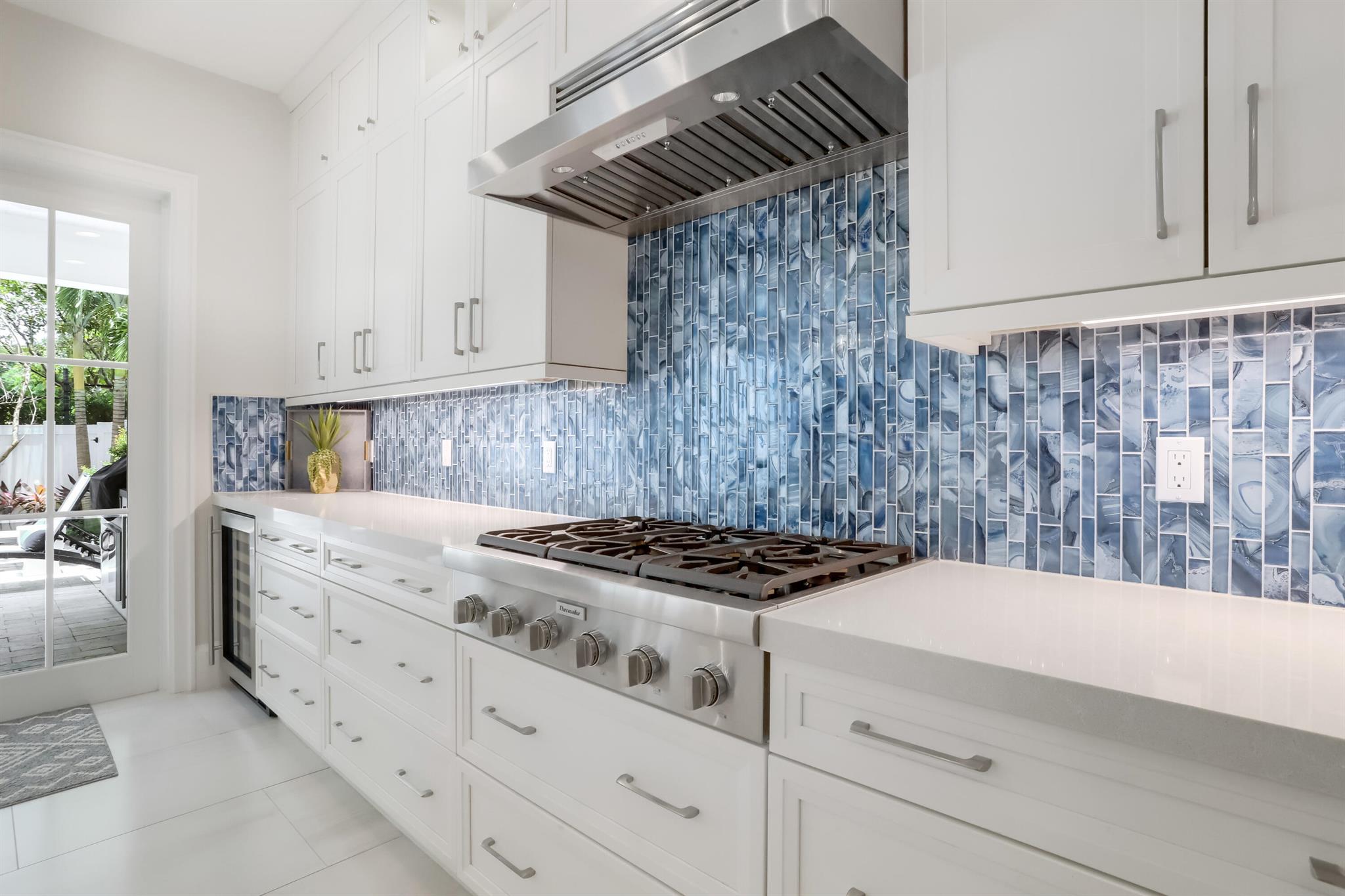 OCEANSIDE TOWNHOMES - Residential