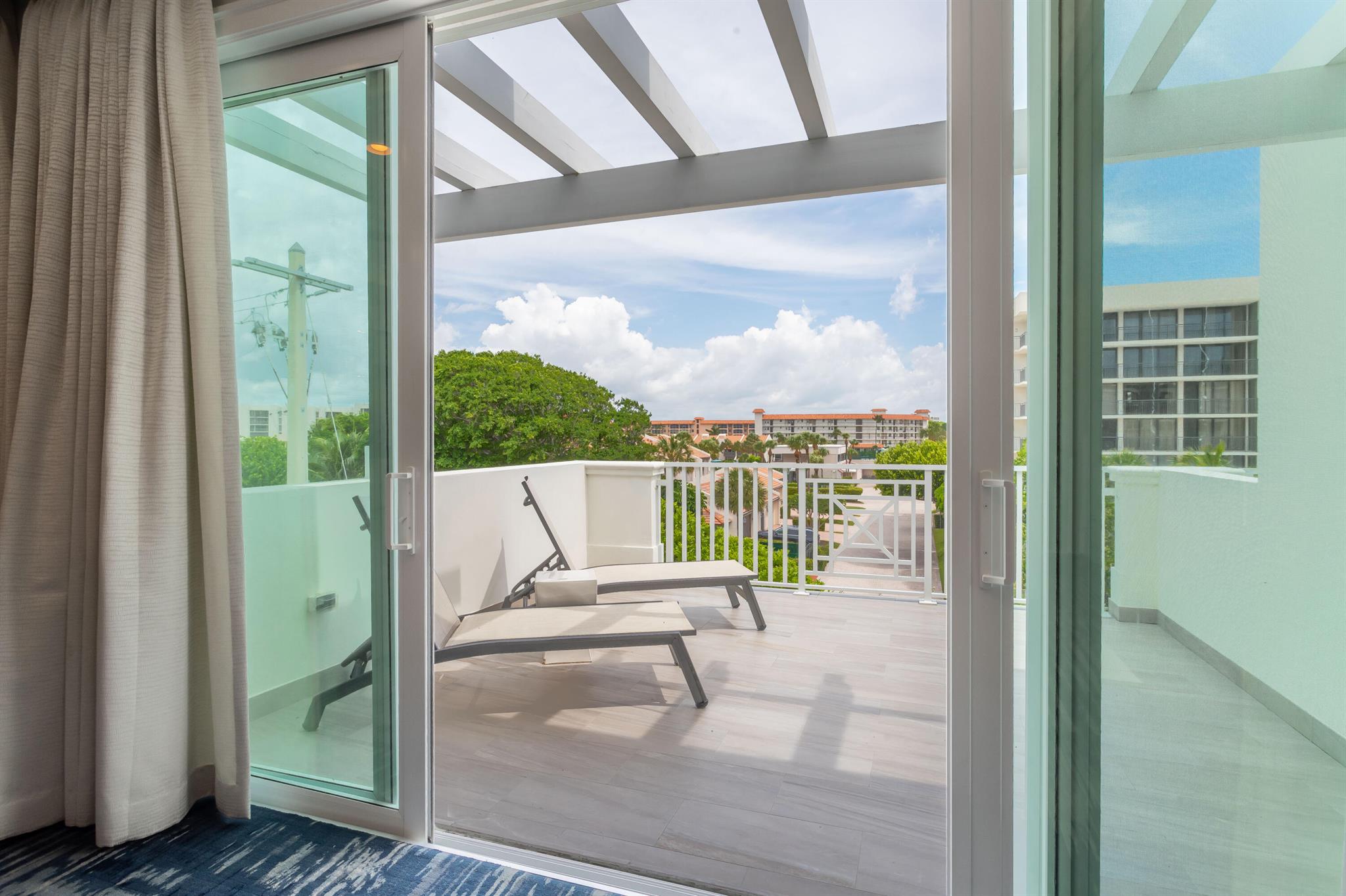 OCEANSIDE TOWNHOMES - Residential