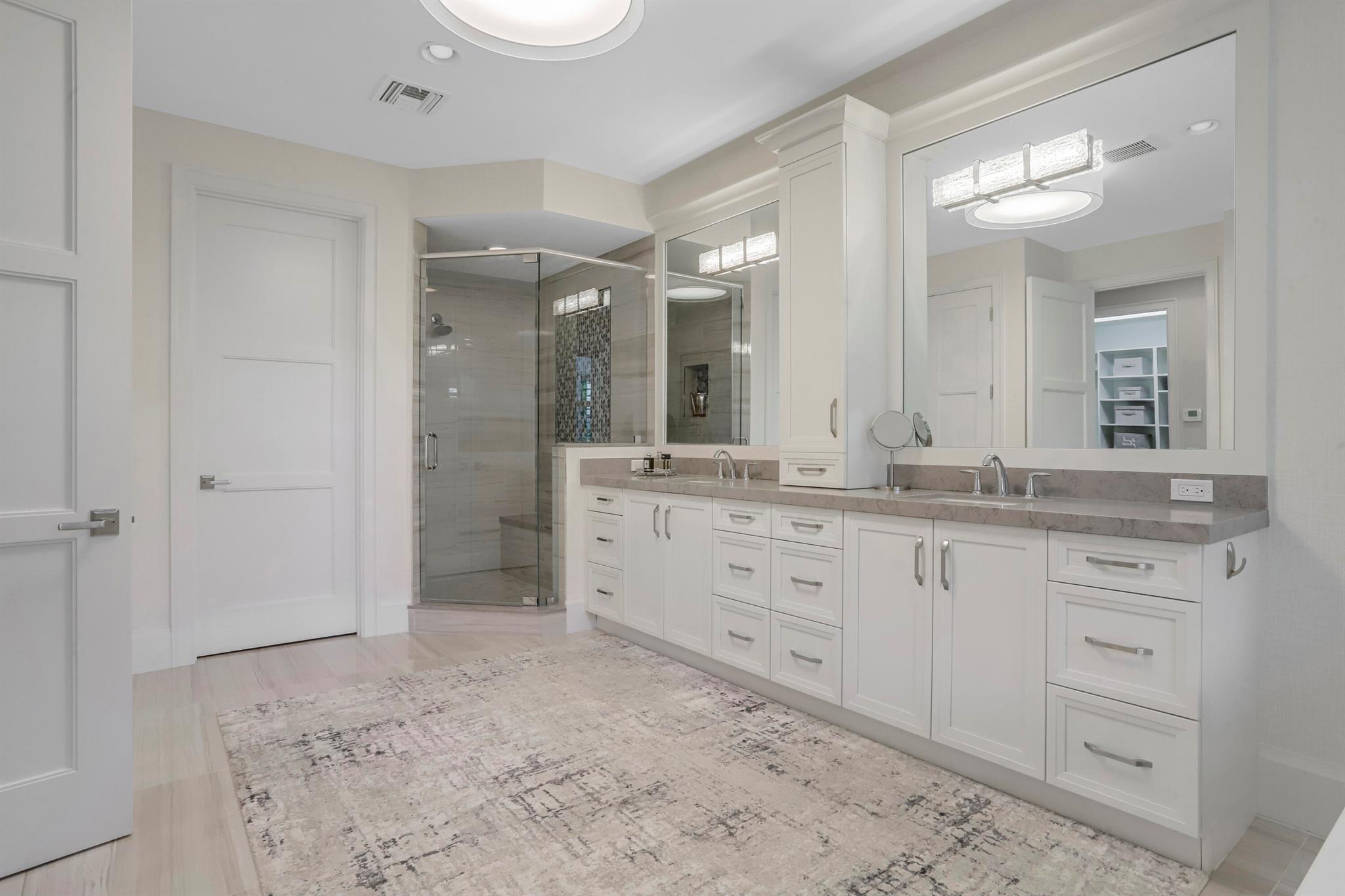 OCEANSIDE TOWNHOMES - Residential