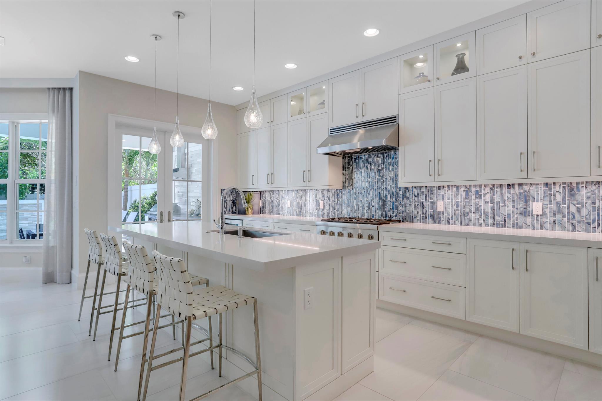 OCEANSIDE TOWNHOMES - Residential