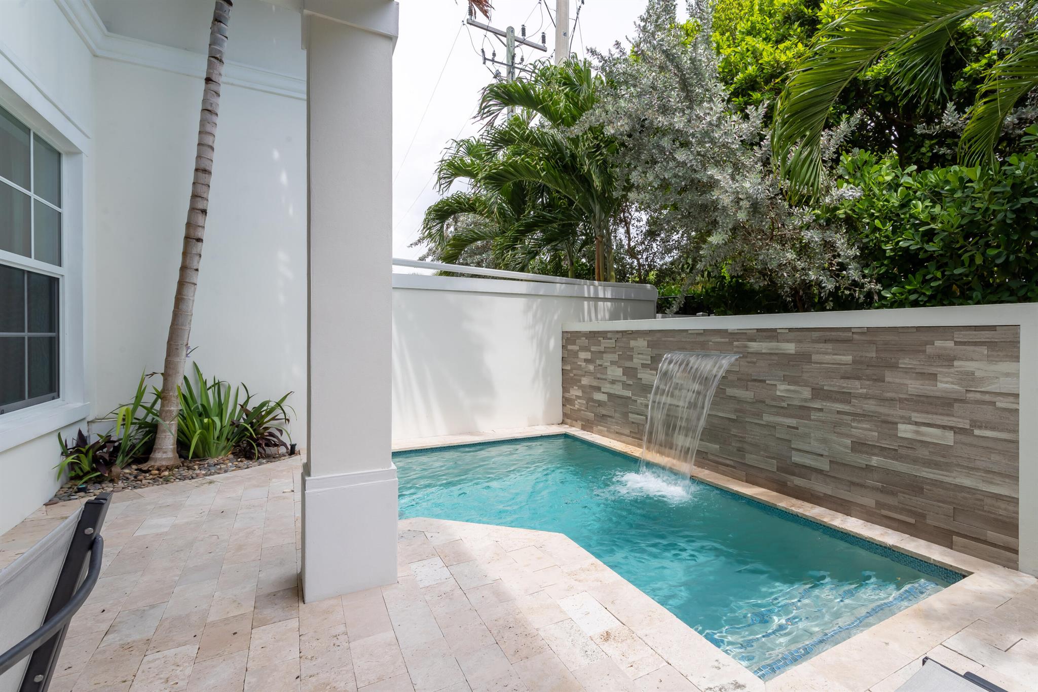 OCEANSIDE TOWNHOMES - Residential