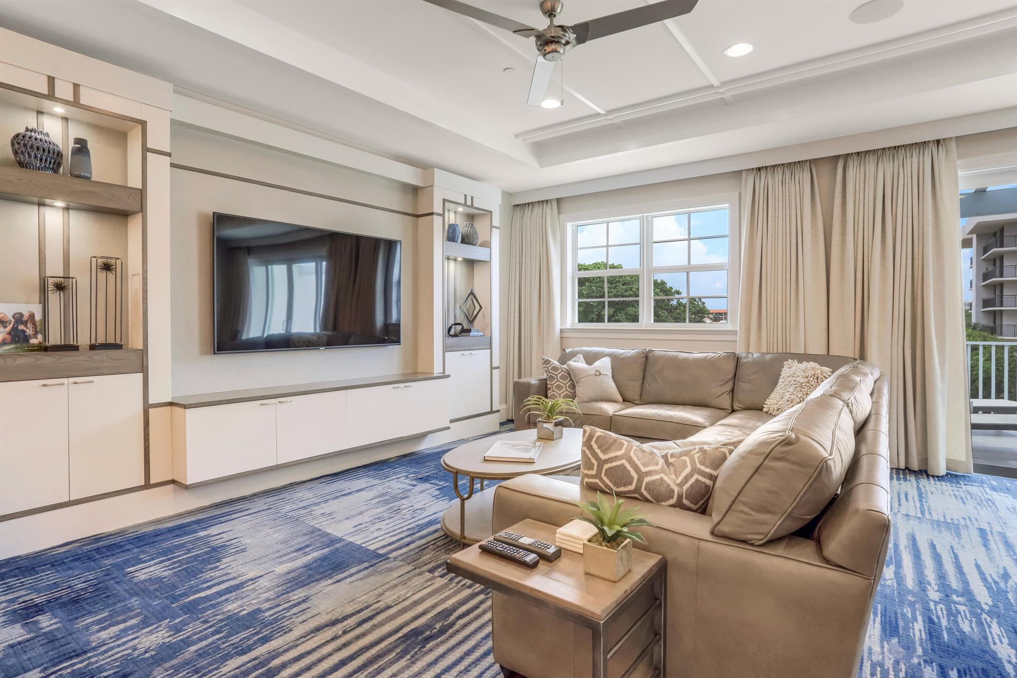 OCEANSIDE TOWNHOMES - Residential