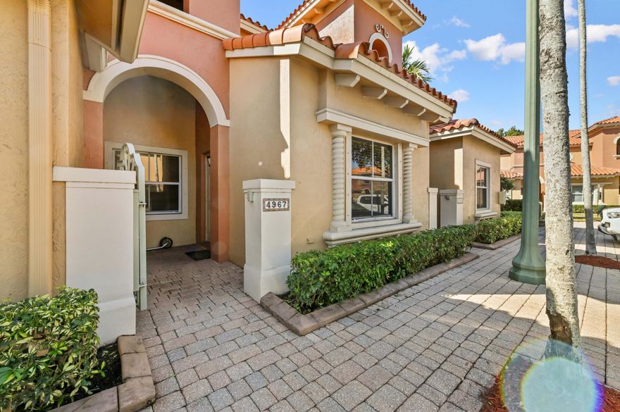 BEST LOCATION | Updated 3/3 spacious unit (1,382 sf) with high ceilings & open private patio at the gated all-ages community of Villas At Harbor Isles Condo, just minutes from FLL Airport, beaches, Dania Pointe, highways & Tri-Rail. Private entrance opens to living room & updated guest bath. Past the stairs enjoy an open kitchen, bar island, granite countertops, light wood cabinets & recessed ceilings. Dining area leads to private open patio. Upstairs, primary bed is carpeted, features crown molding, walk-in closet, ceiling fan & en-suite bath. Other 2 beds share bath & offer plenty of closets. IN-UNIT LAUNDRY! Unit comes with 2 parking spaces. NO ASSESSMENTS! Renting allowed. Amenities include: pool, hot tub, playground, 24/7 security & guest parking. Schedule your private showing today!
