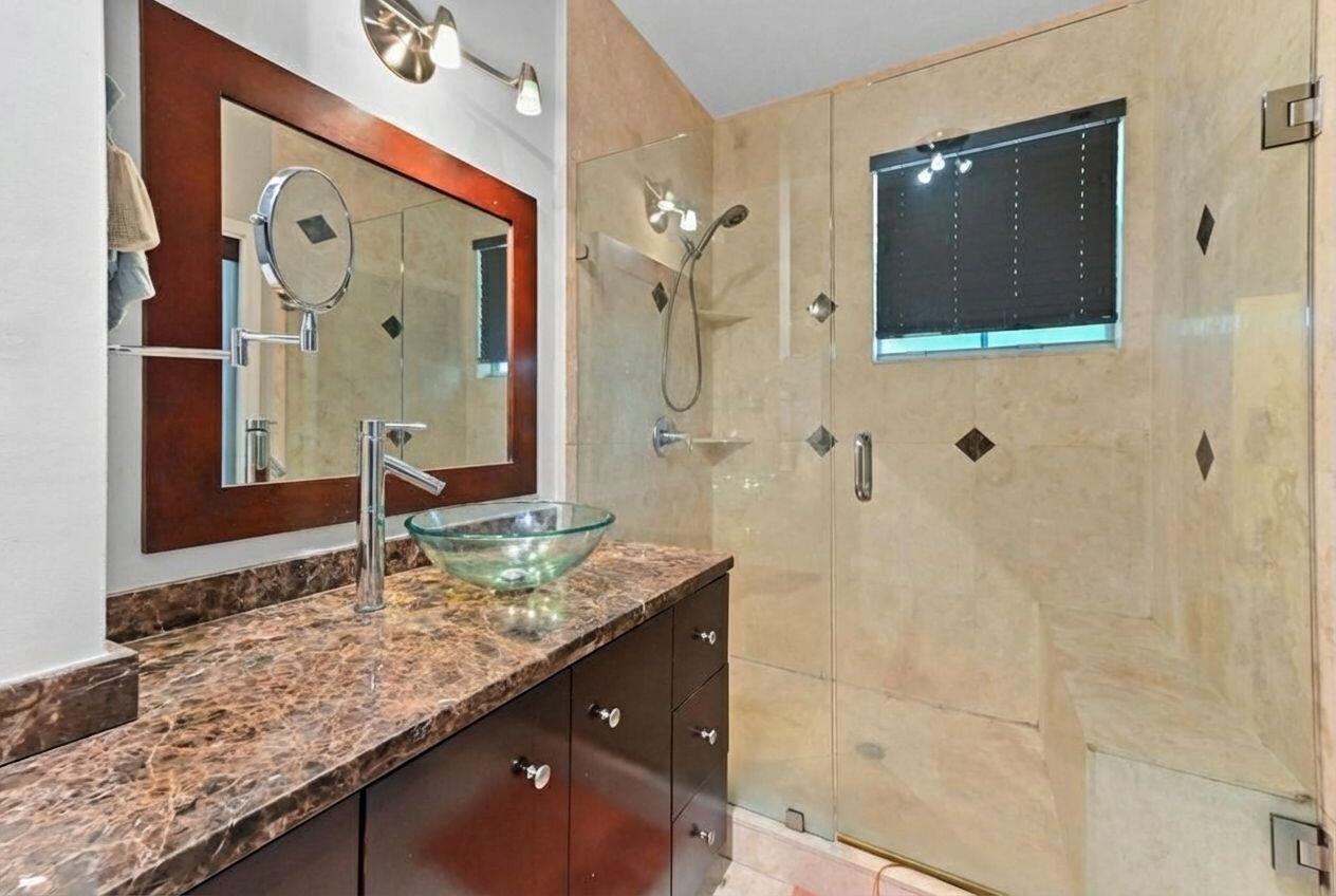 HARBOR ISLES - Residential