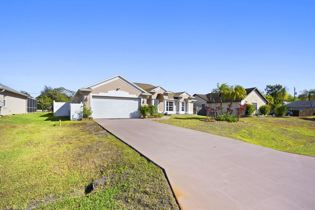 Photo of 439 SE Nome Drive, Port Saint Lucie, FL 34984 (MLS # R11161671)