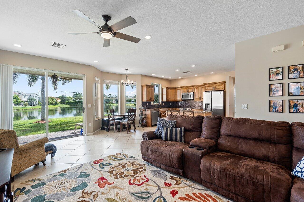 OLYMPIA 2 - Residential Lease