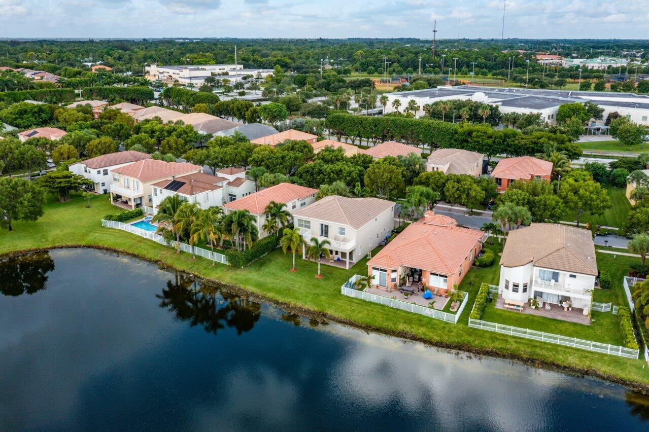 OLYMPIA 2 - Residential Lease