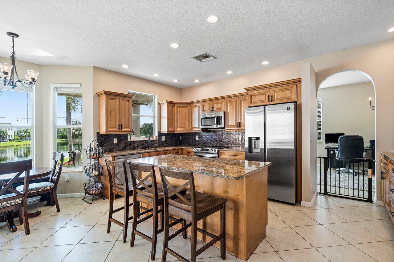 OLYMPIA 2 - Residential Lease