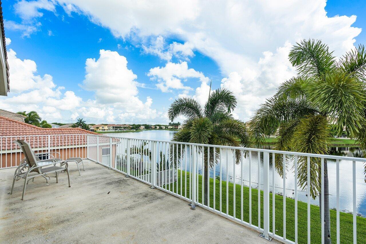 OLYMPIA 2 - Residential Lease