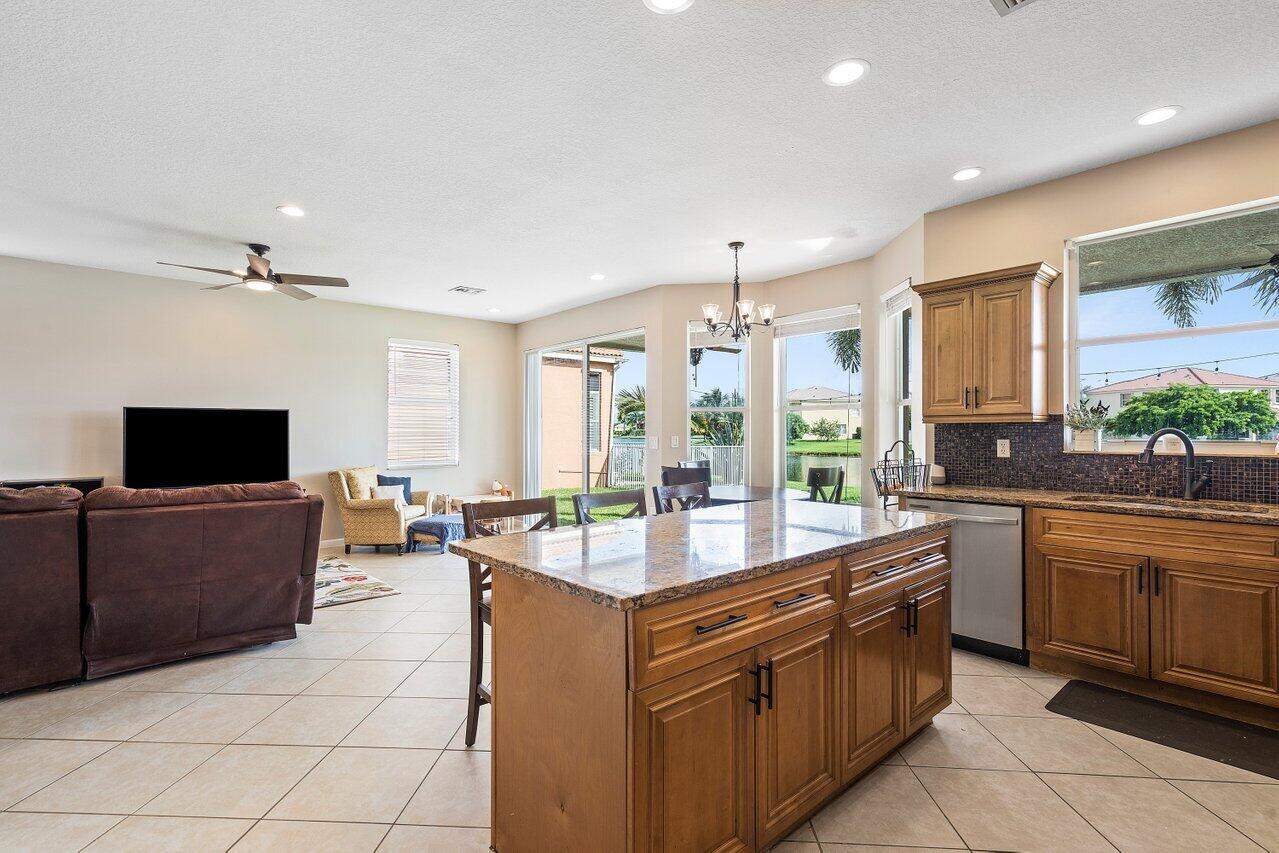 OLYMPIA 2 - Residential Lease