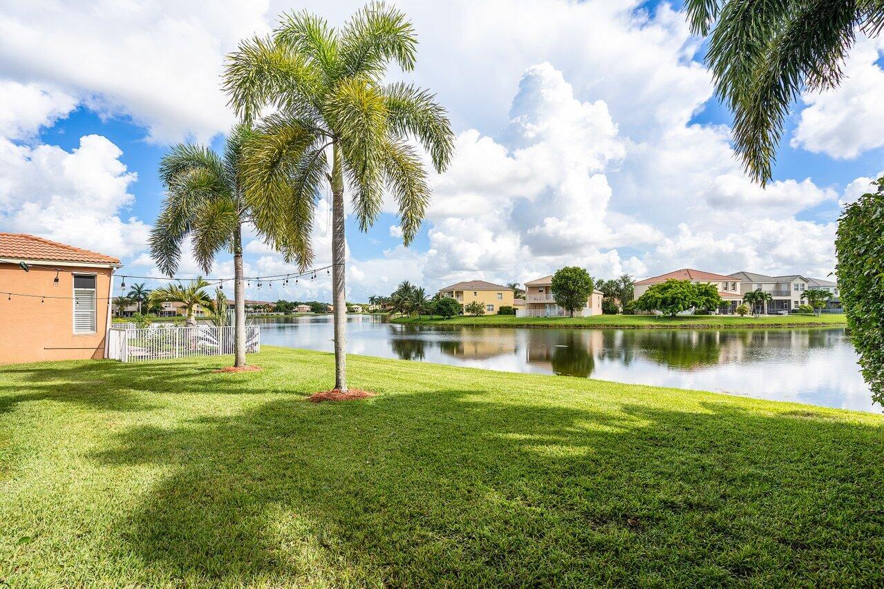 OLYMPIA 2 - Residential Lease