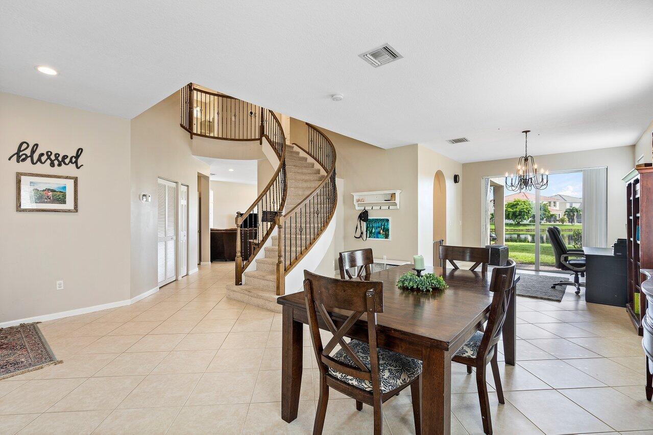 OLYMPIA 2 - Residential Lease