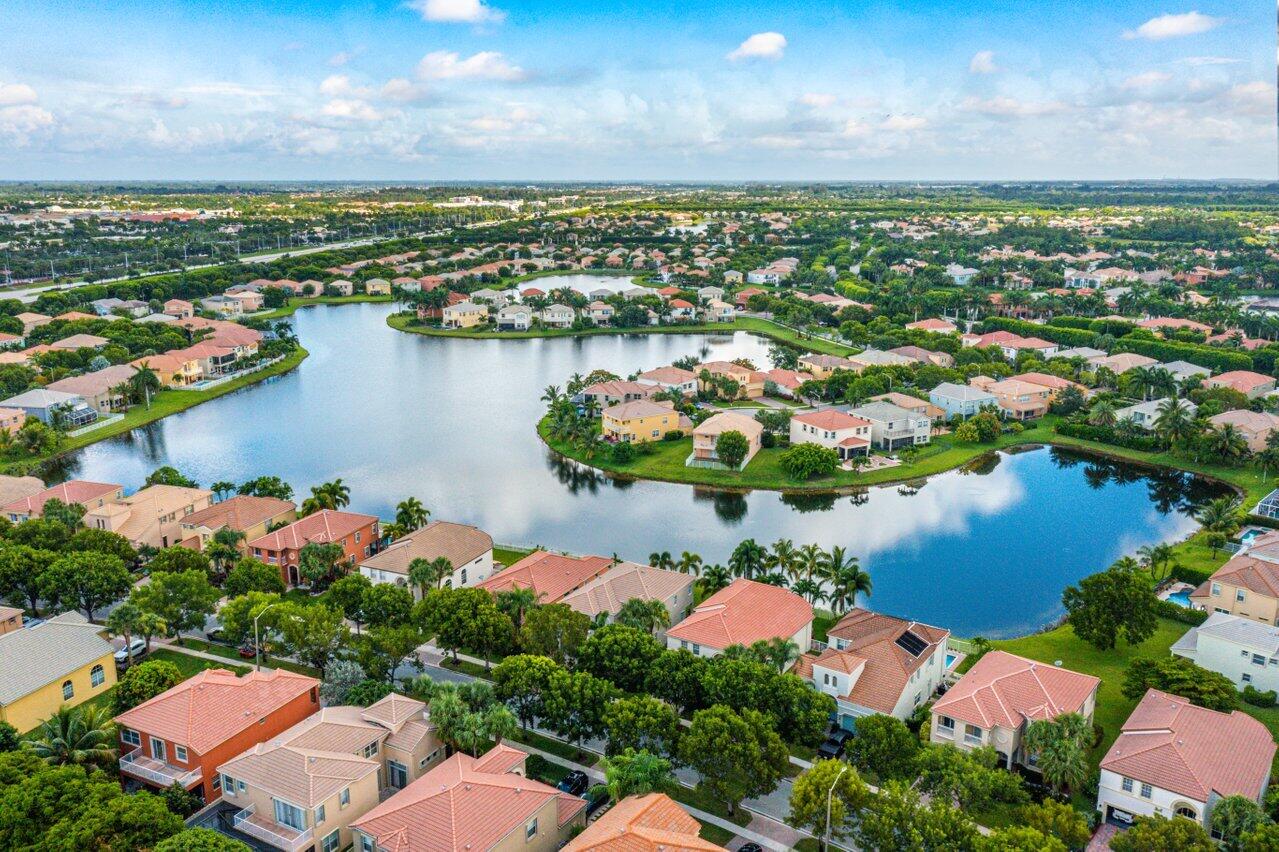 OLYMPIA 2 - Residential Lease