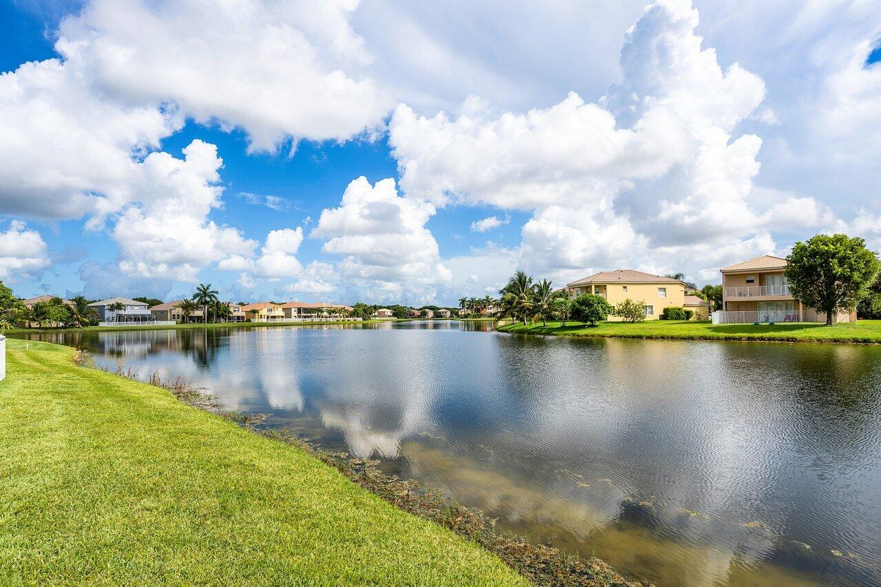 OLYMPIA 2 - Residential Lease