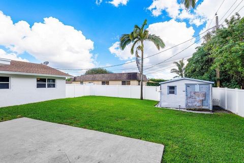 A home in Lake Worth