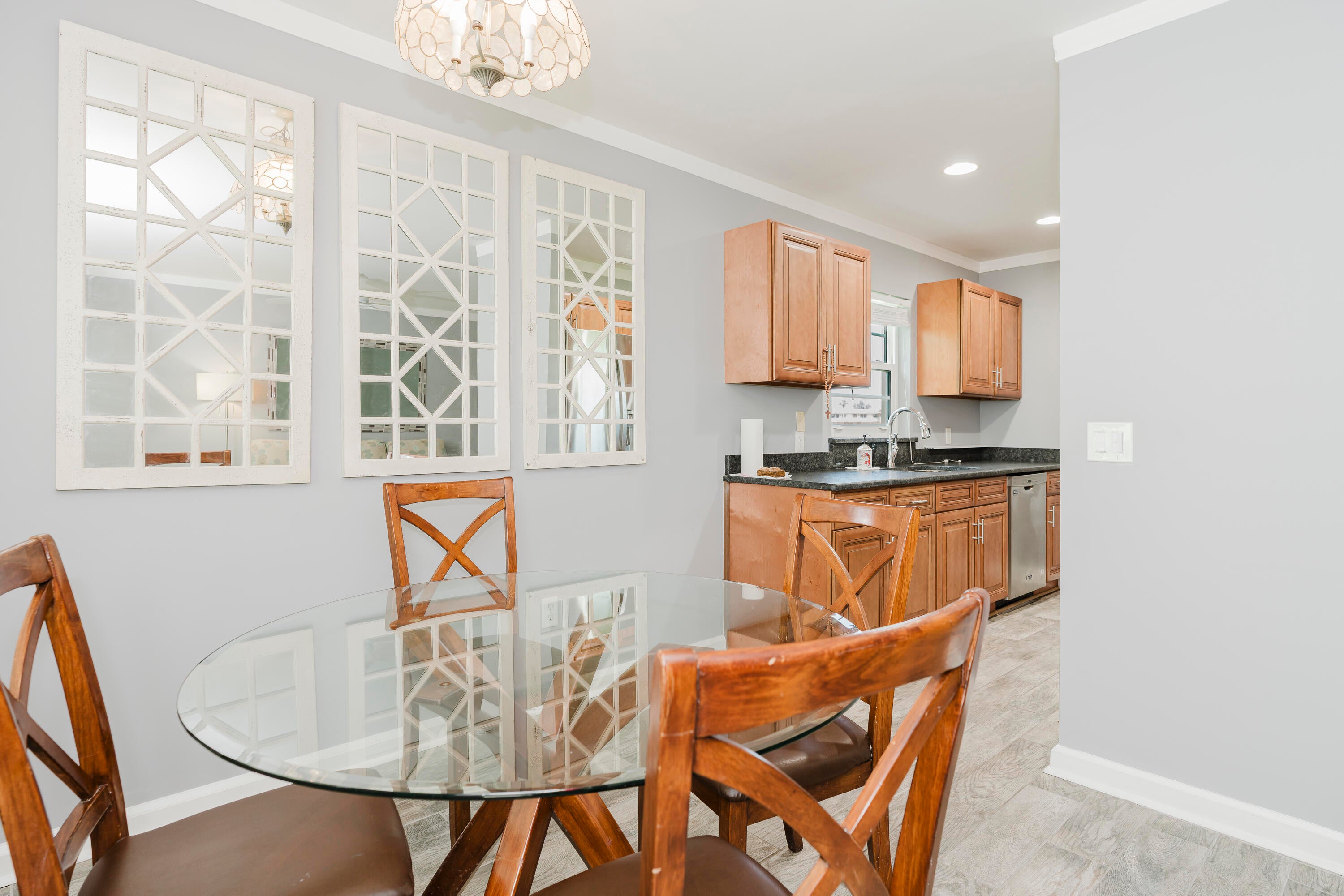 8 Vista Palm Lane 103