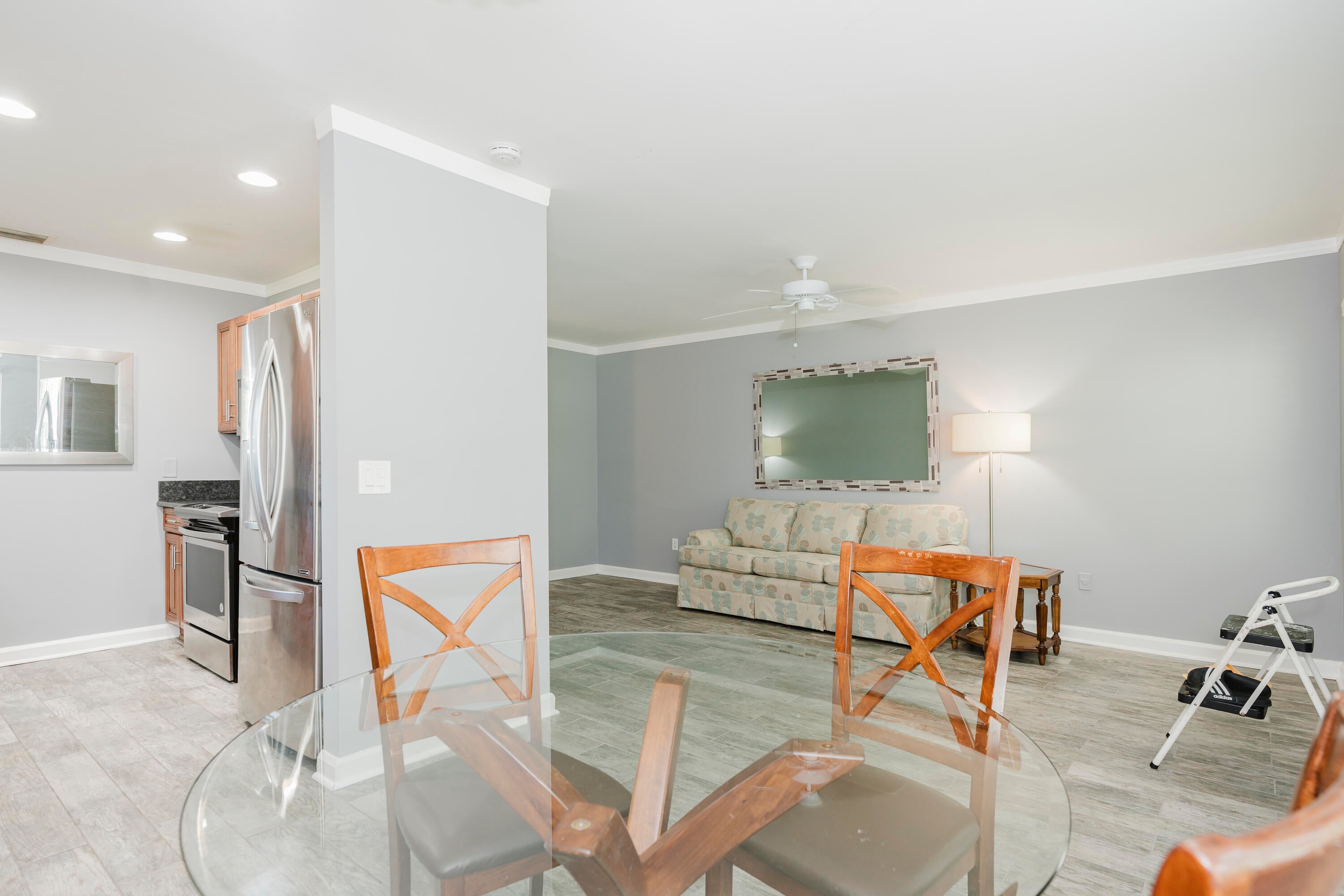 8 Vista Palm Lane 103