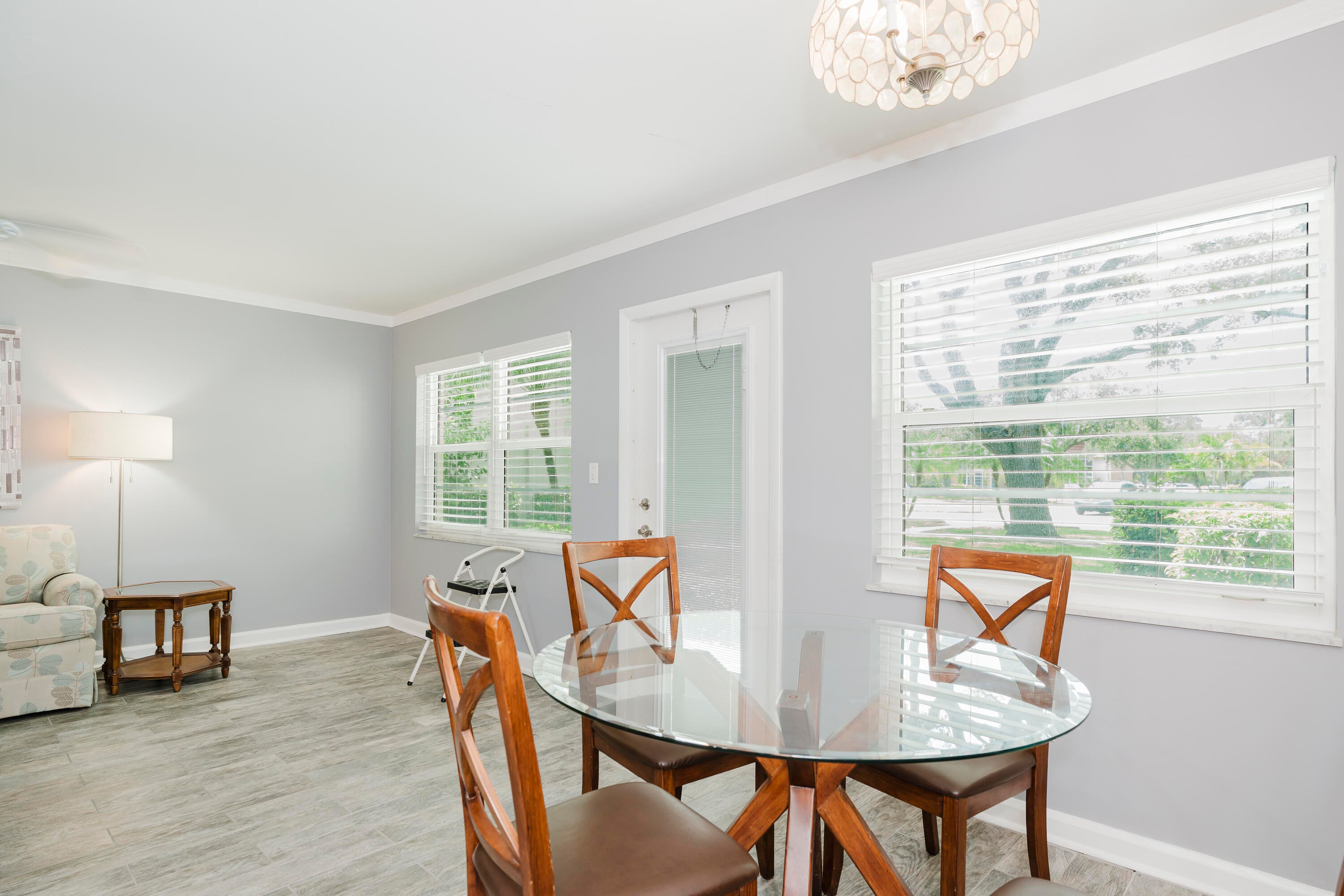 8 Vista Palm Lane 103