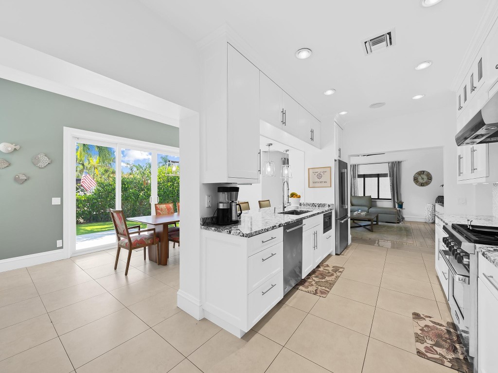 Hillsboro Isles 29-4 B - Residential