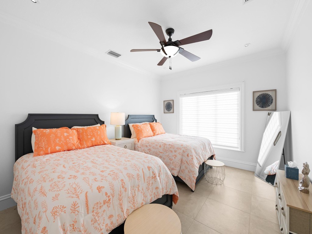 Hillsboro Isles 29-4 B - Residential