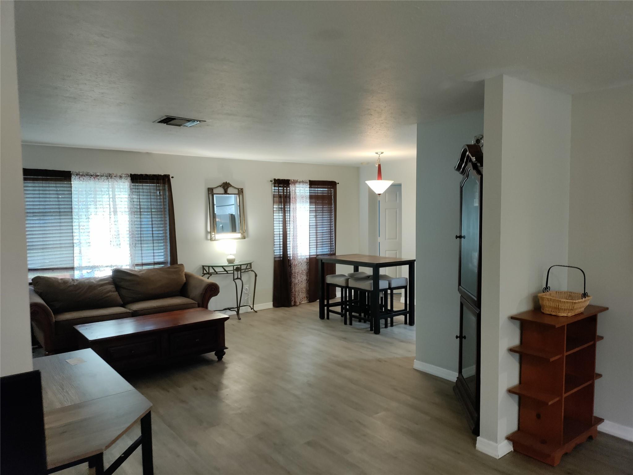 Holeusa Estates - Residential Lease