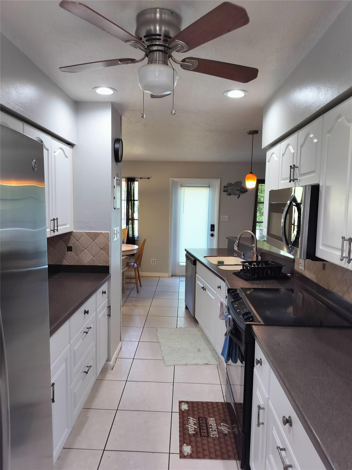 Holeusa Estates - Residential Lease