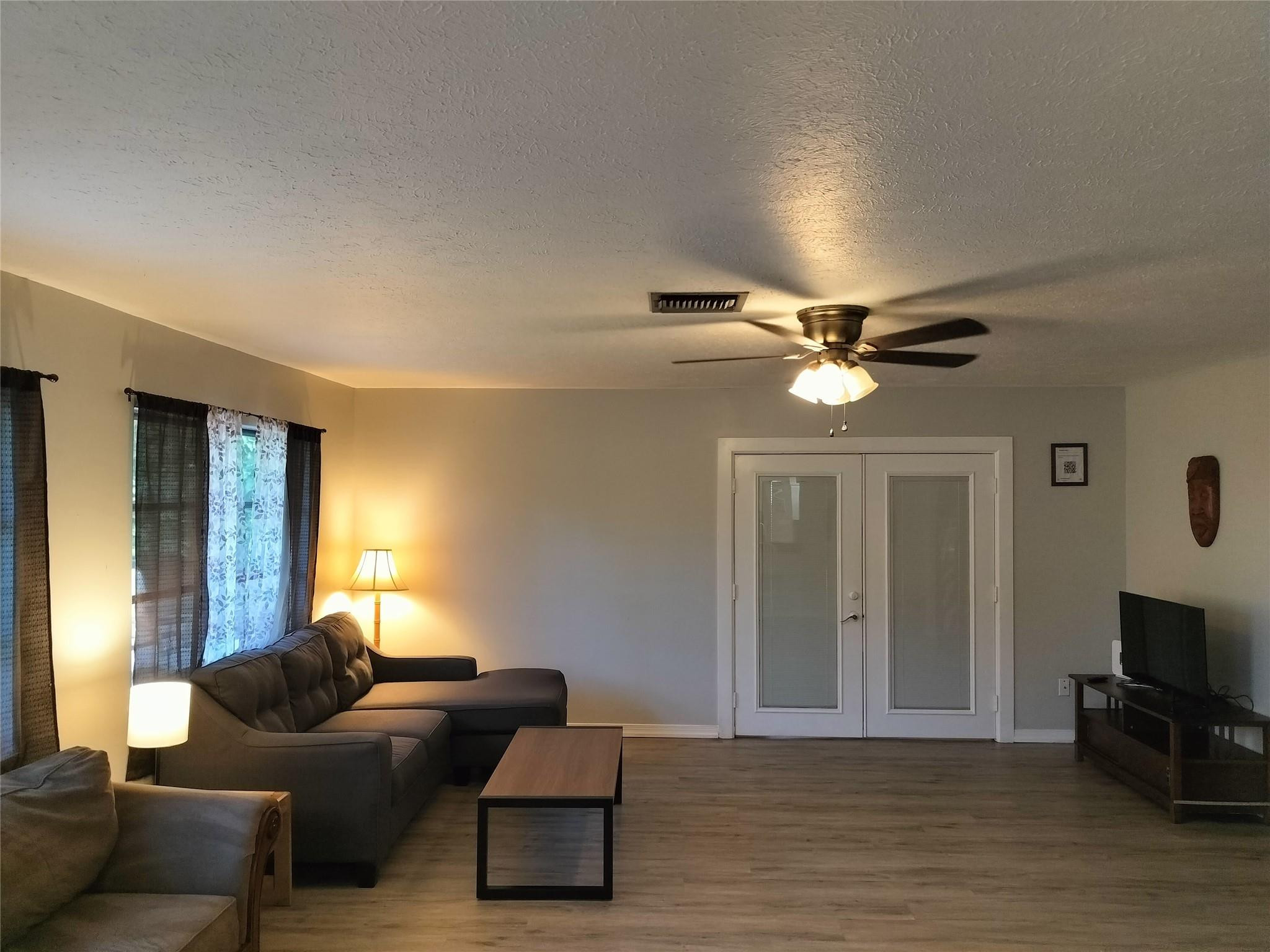 Holeusa Estates - Residential Lease