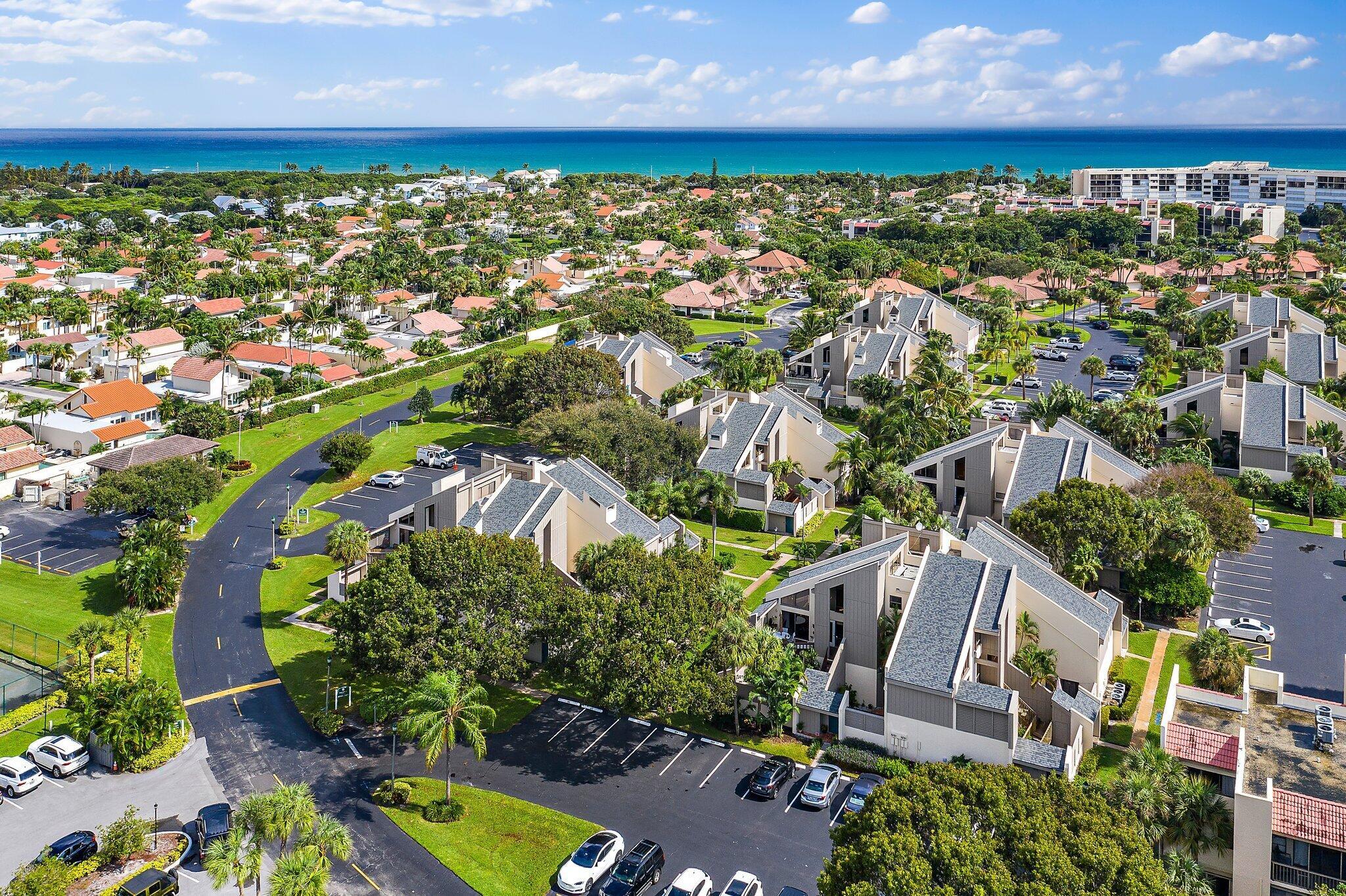 Not an Annual Rental. This sweet villa is available Season 2026 for $4500/mo RARE ALL FURBABY FRIENDLY. The Jupiter Ocean & Racquest Club community is comprised of condominiums and villas. It is walking distance to the Jupiter Beach and located between US Hwy 1 and A1A down the short stroll of the sidewalk on Ocean Way to miles of white sandy beaches that run along the pristine Atlantic Ocean coast. The community offers 2 swimming pools and a private TennisClub to join with professional staff and a pro-shop. See Lofters are designed for the adventurous.